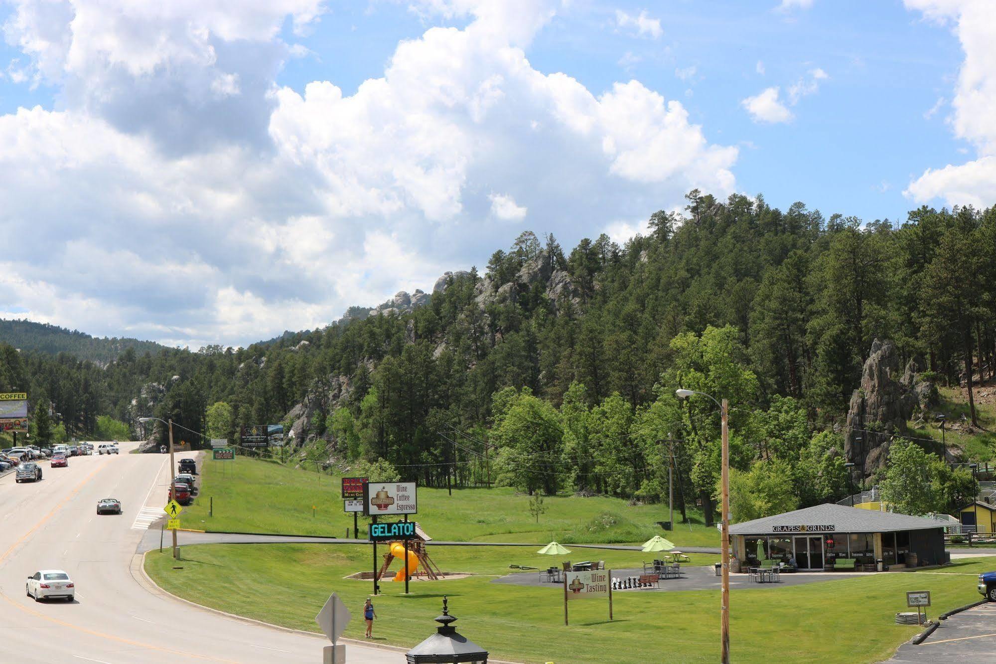 Roosevelt Inn Mount Rushmore Keystone Exteriör bild